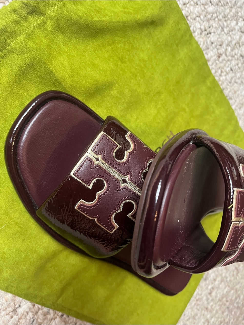 Tory Burch Burgundy Patent Logo Slide Sandals - Picture 3 of 4